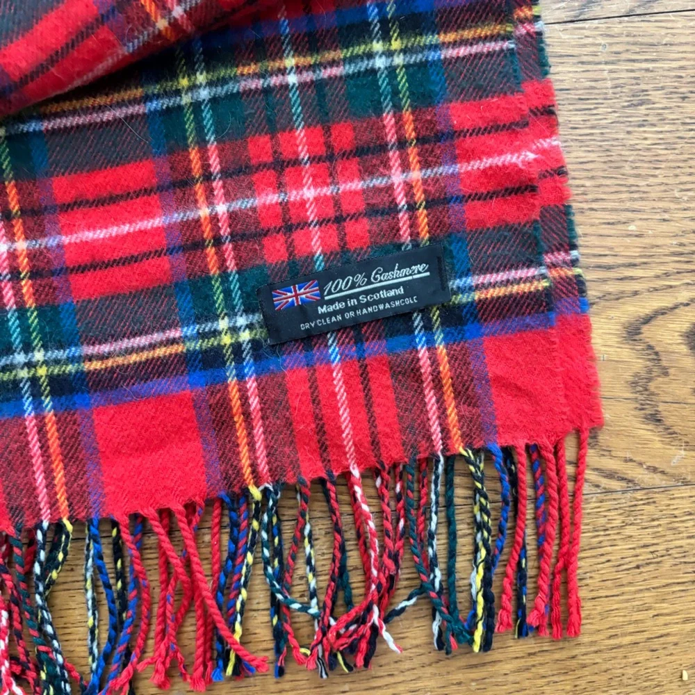 100% Cashmere Scarf | Classic Red Scarf